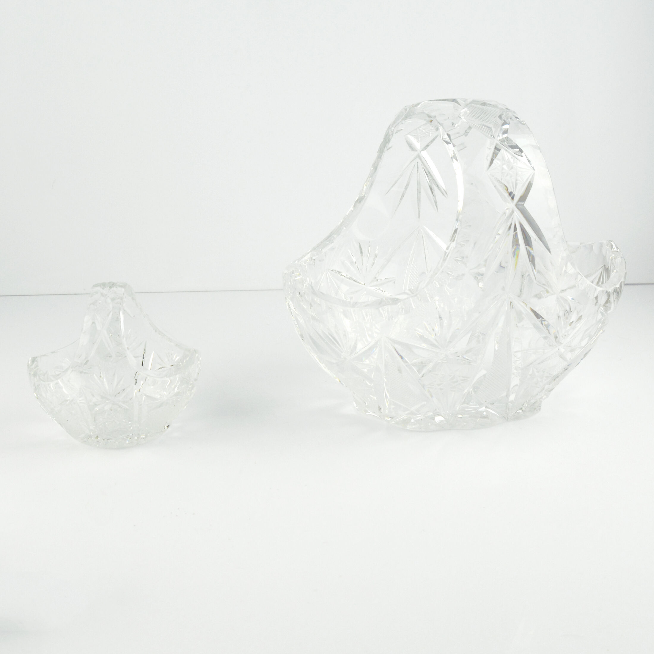 A pair of crystal baskets Huta Szkła Julia, Poland, 1980s