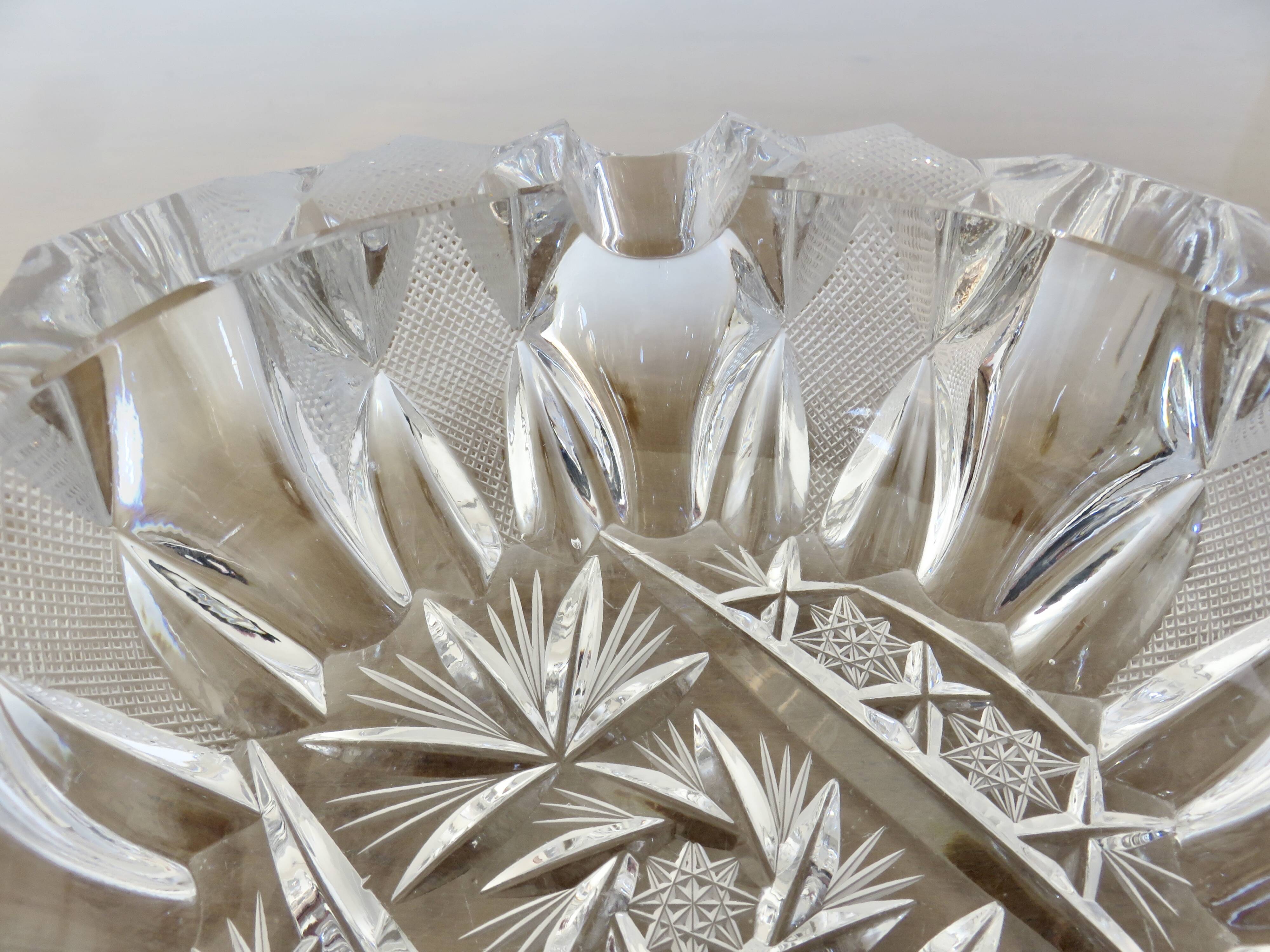 Impressive Bohemian crystal ashtray, crafted and engraved, 1950s.