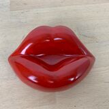 Empty pocket ashtray mouth ceramic red pop