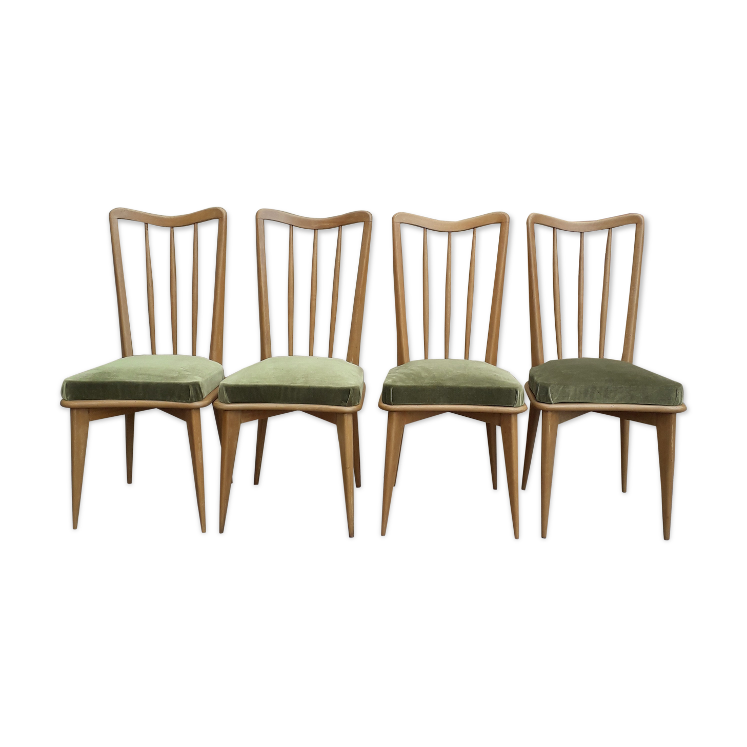 4 velvet chairs