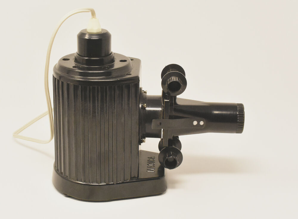 Magic lantern in bakelite "magica"