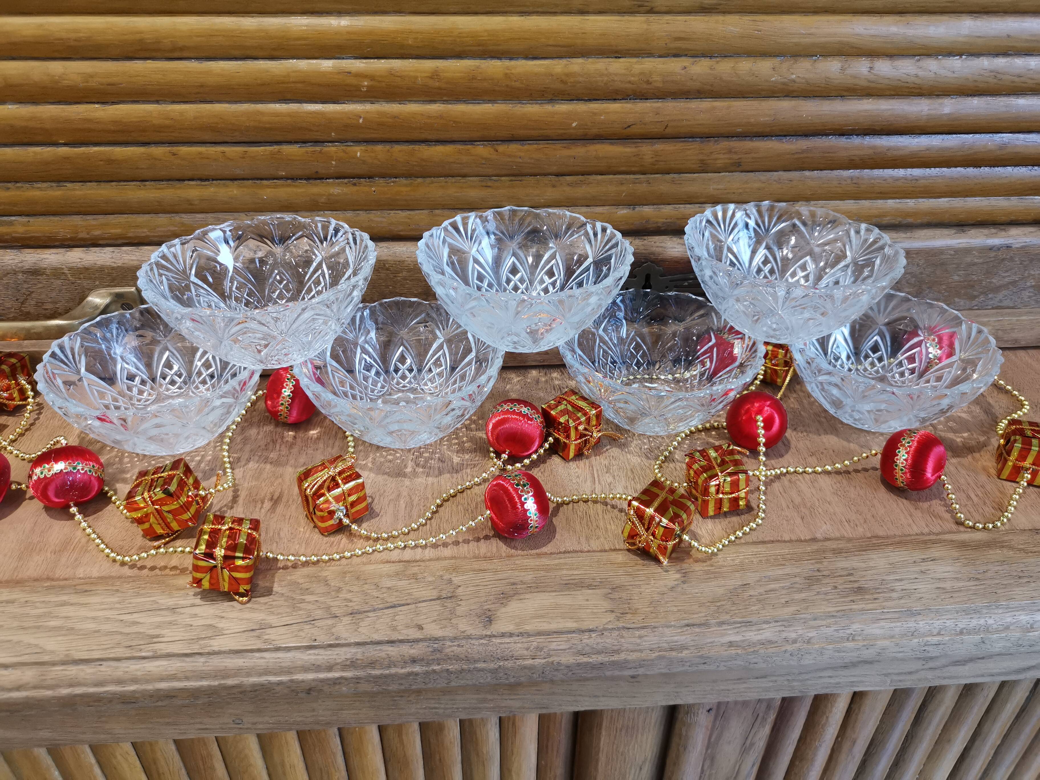 7 vintage chiseled glass cups