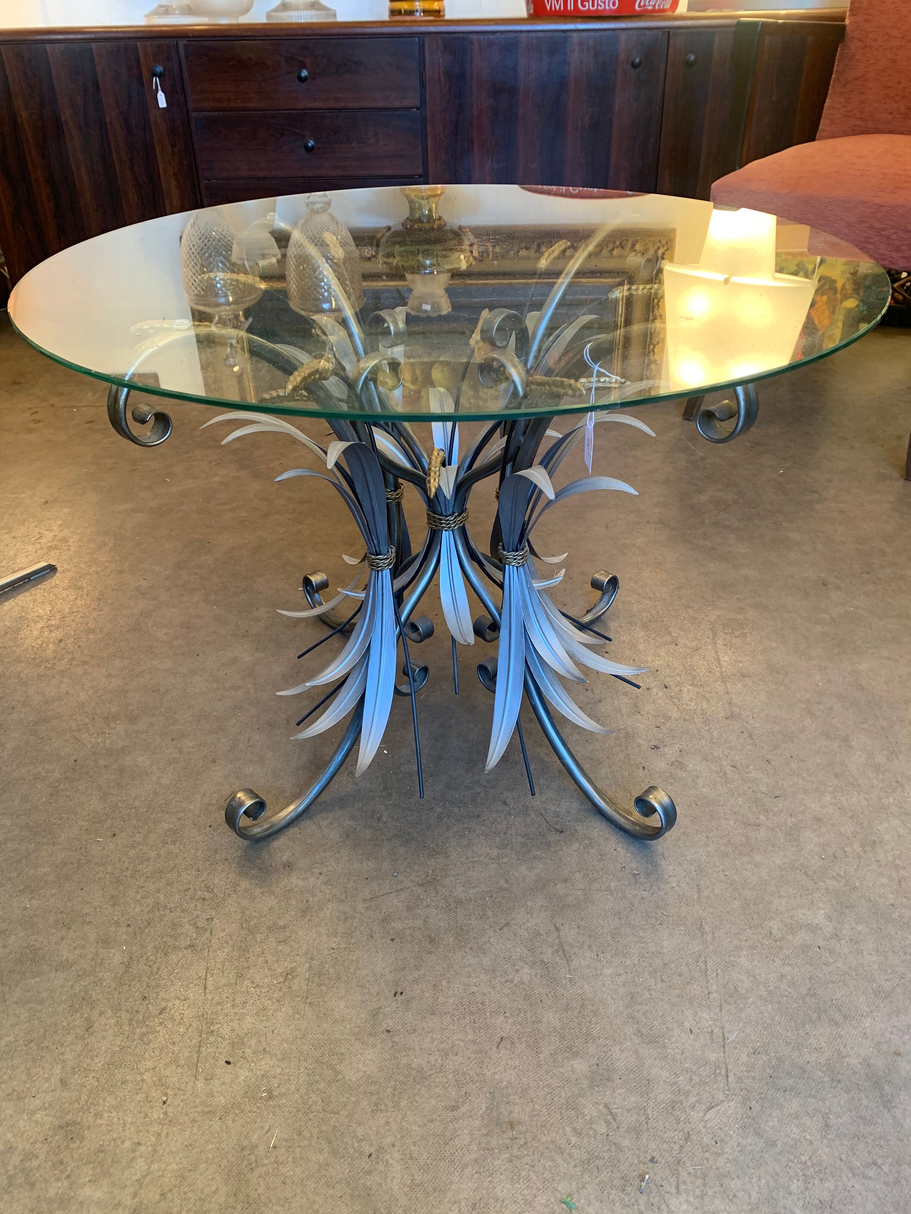 Round coffee table over glass base ears of wheat 1990s.