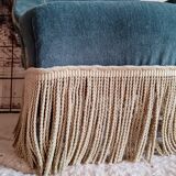 Green velvet toad armchair with fringes