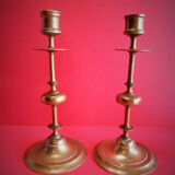 Pair of bougeoirs bronze