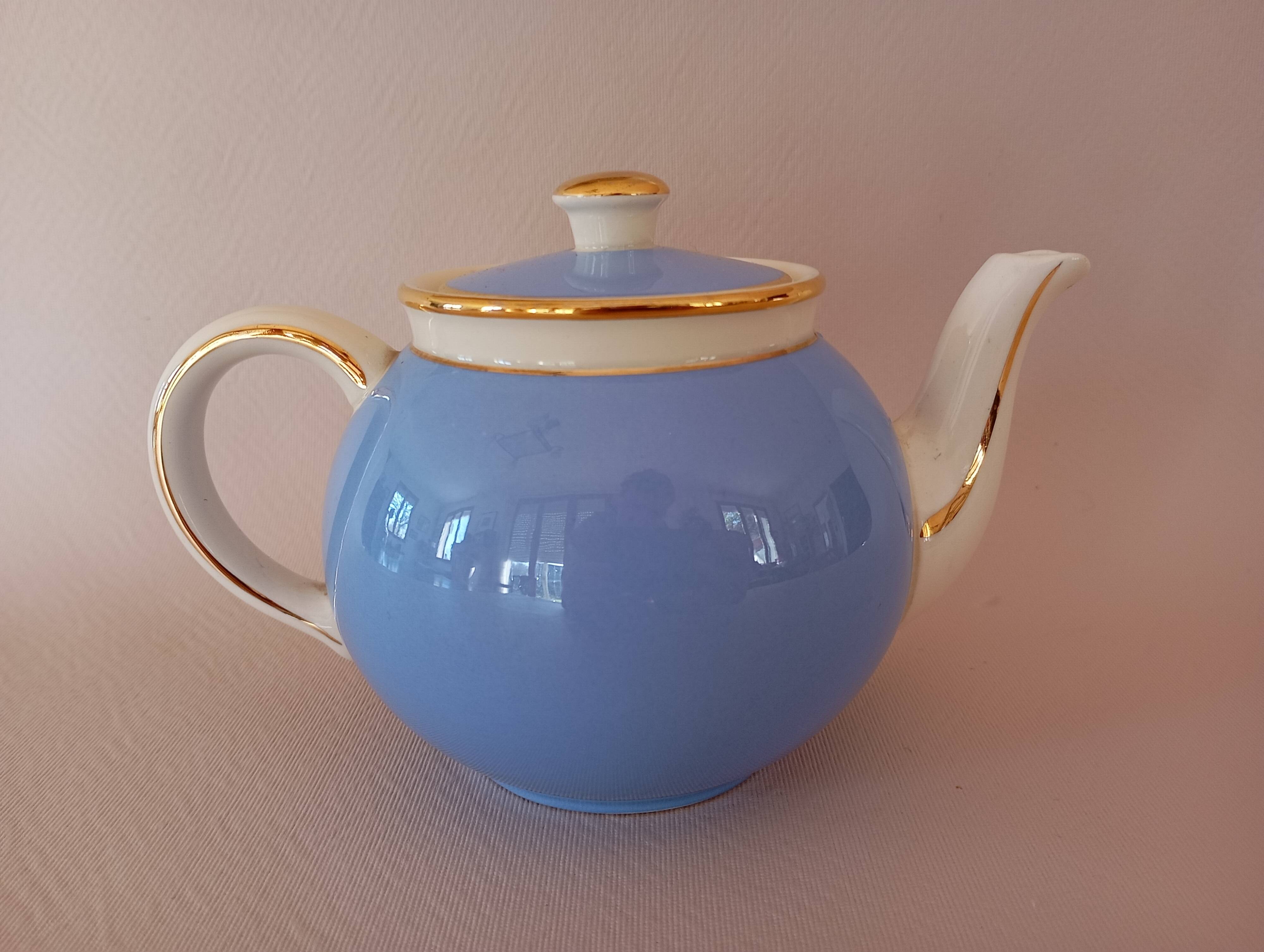 Villeroy & Boch Mettlach 'Orléans' tea service