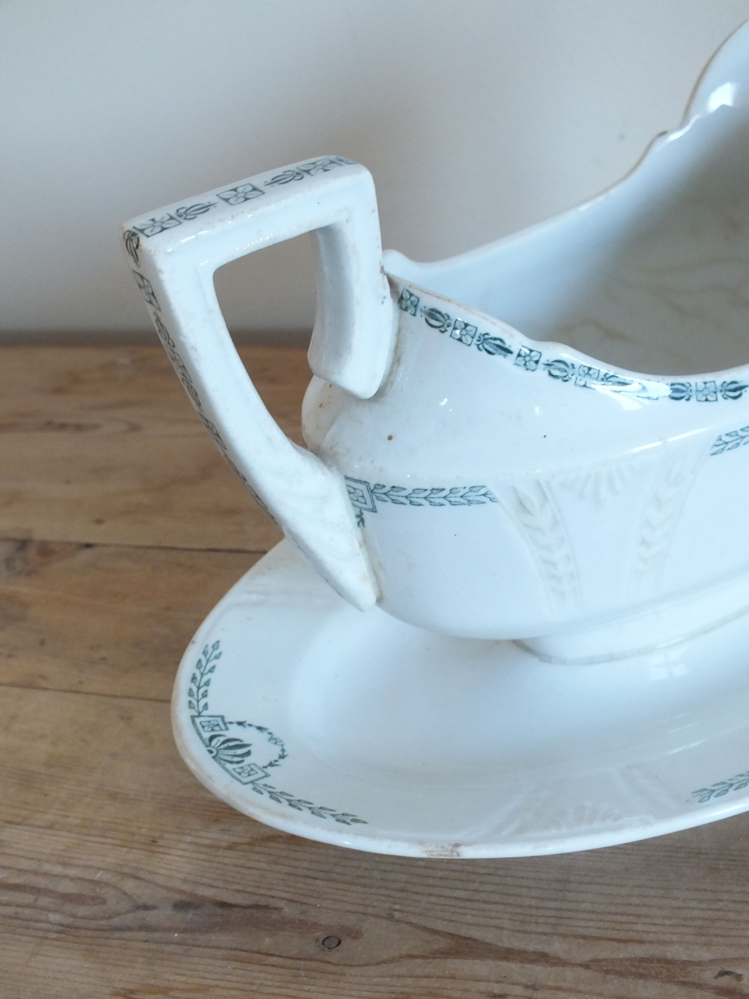 Saucière en Terre de Fer Gien service Clara