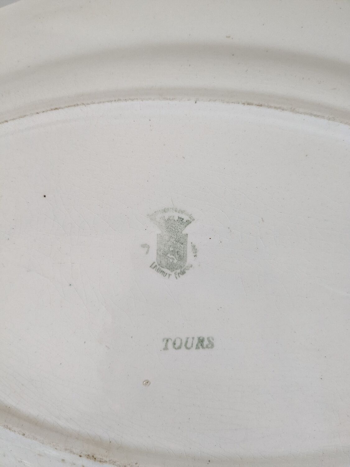 Oval dish "labrut frères"