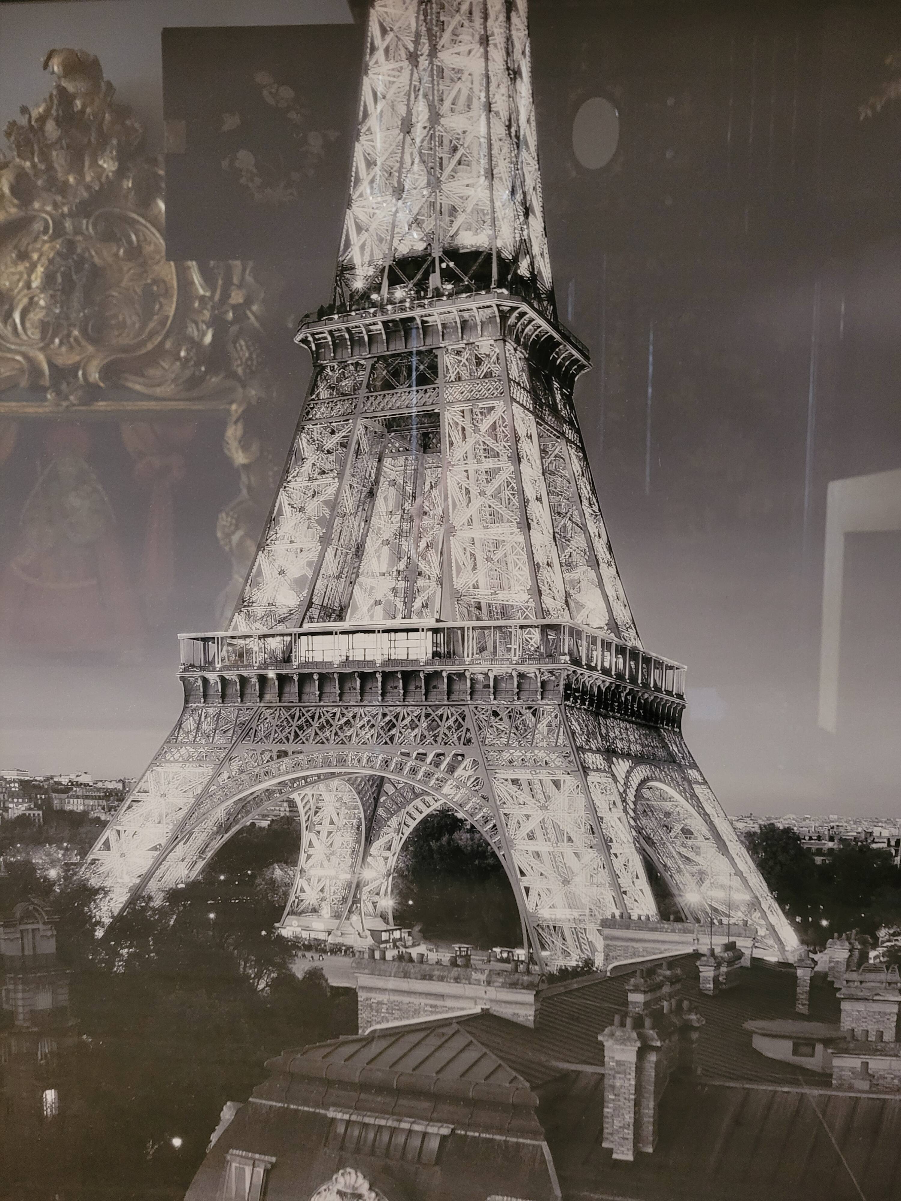 Photography “La Torre Eiffel y Paris”, Roche Bobois, century XXI - France