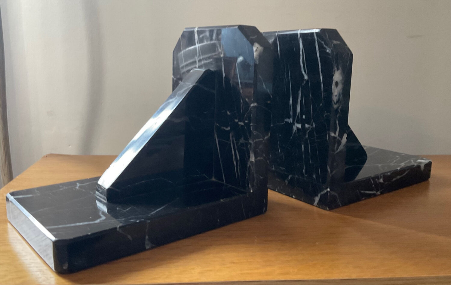 Pair of Art Deco bookends in black marble