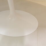 Knoll table in white square marble by Eero Saarinen