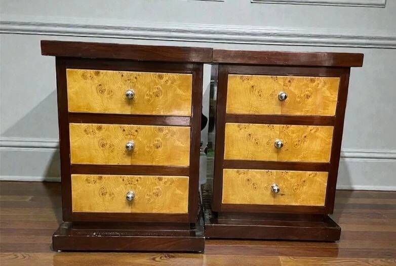 Paire de tables de chevet Art Déco: hêtre, loupe d'orme & palissandre
