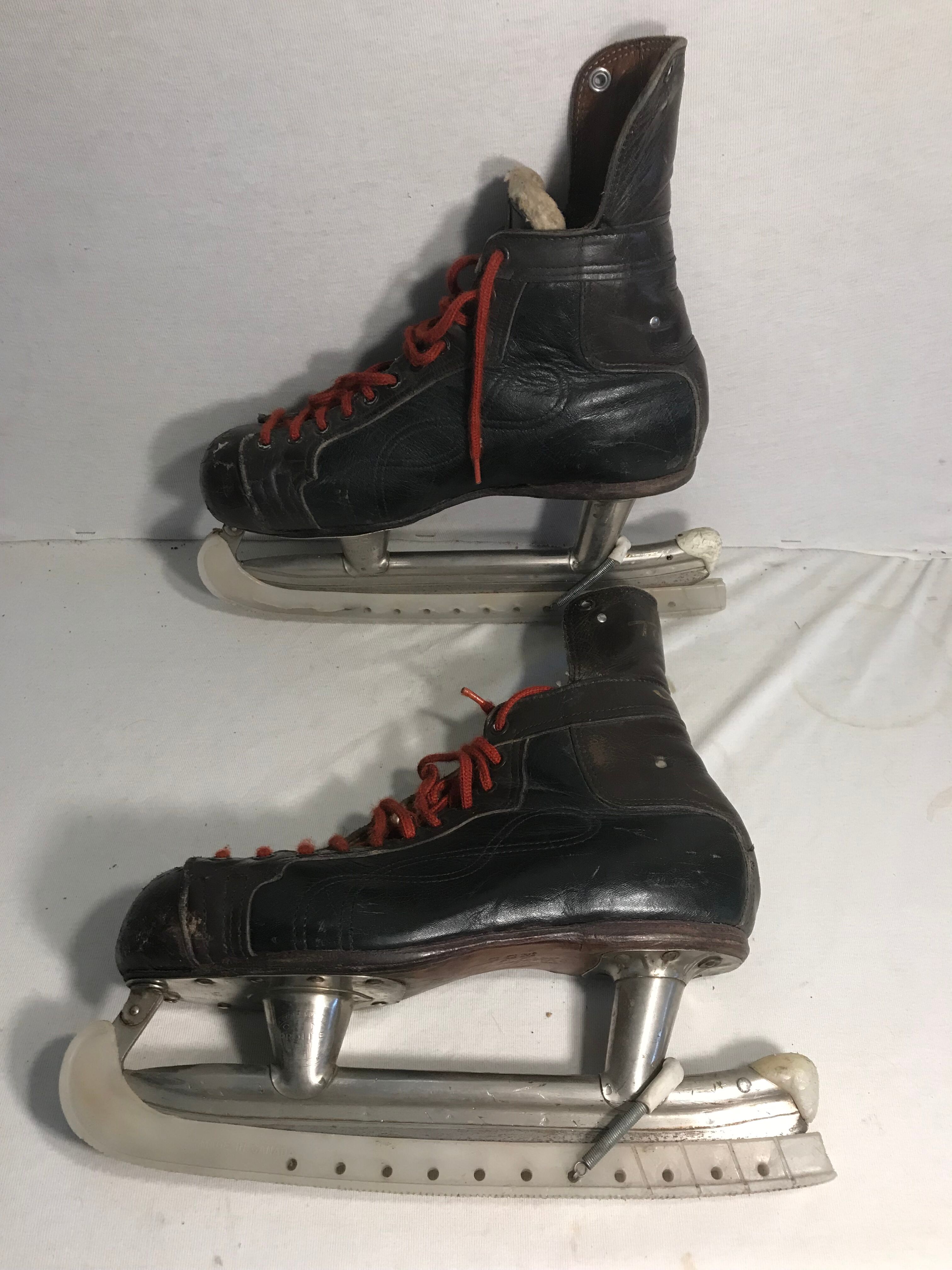 Old pair of skates ccm prolite