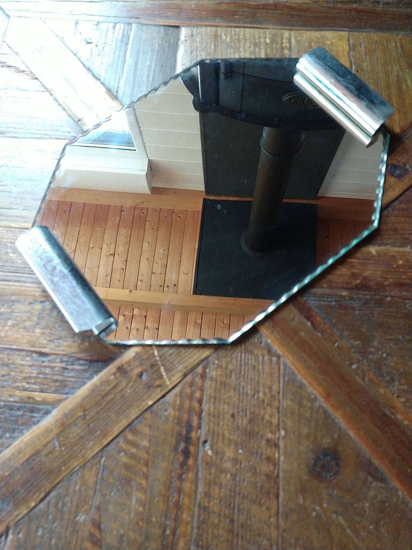 Art Deco mirror plateau.