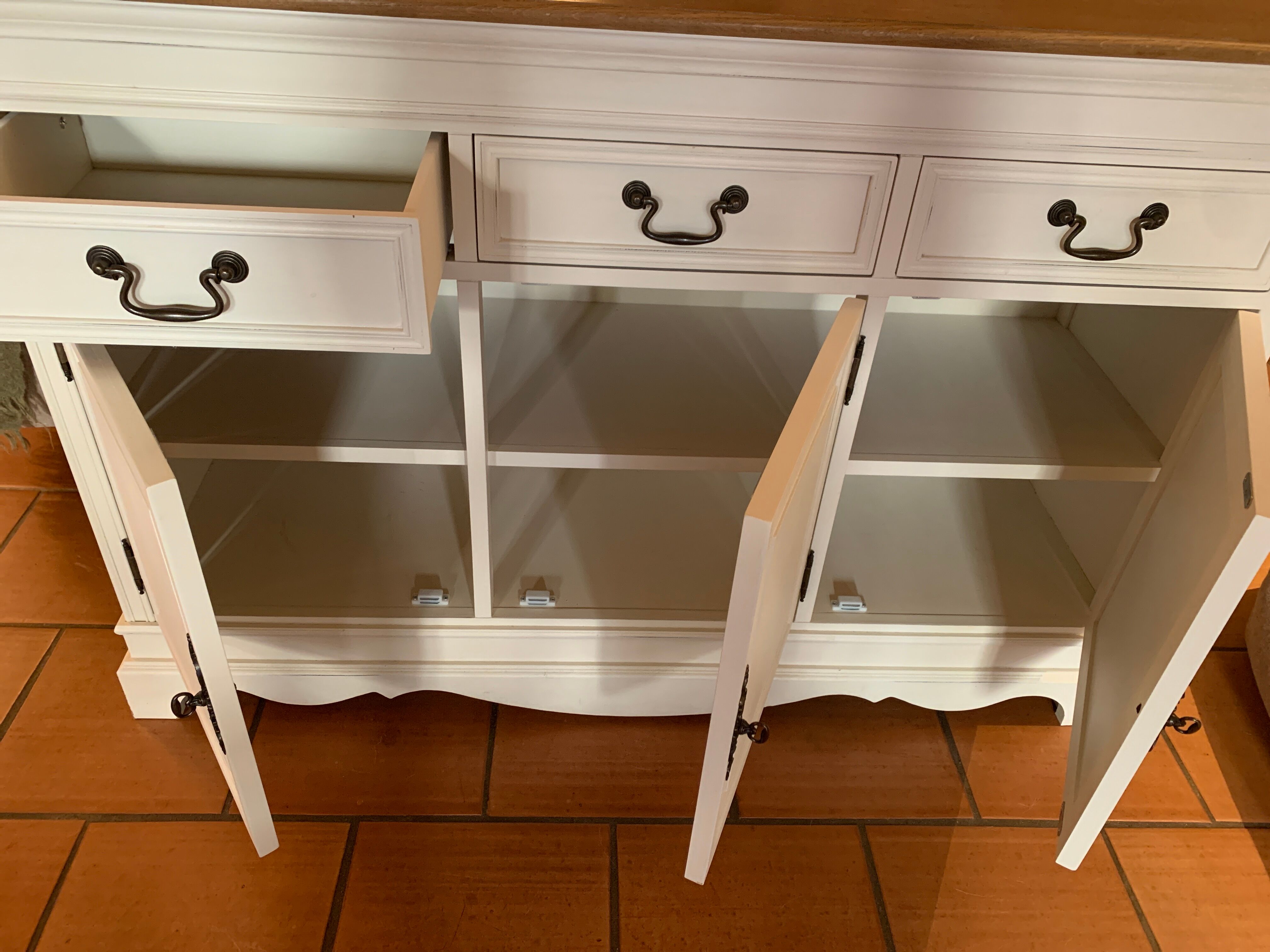 dresser