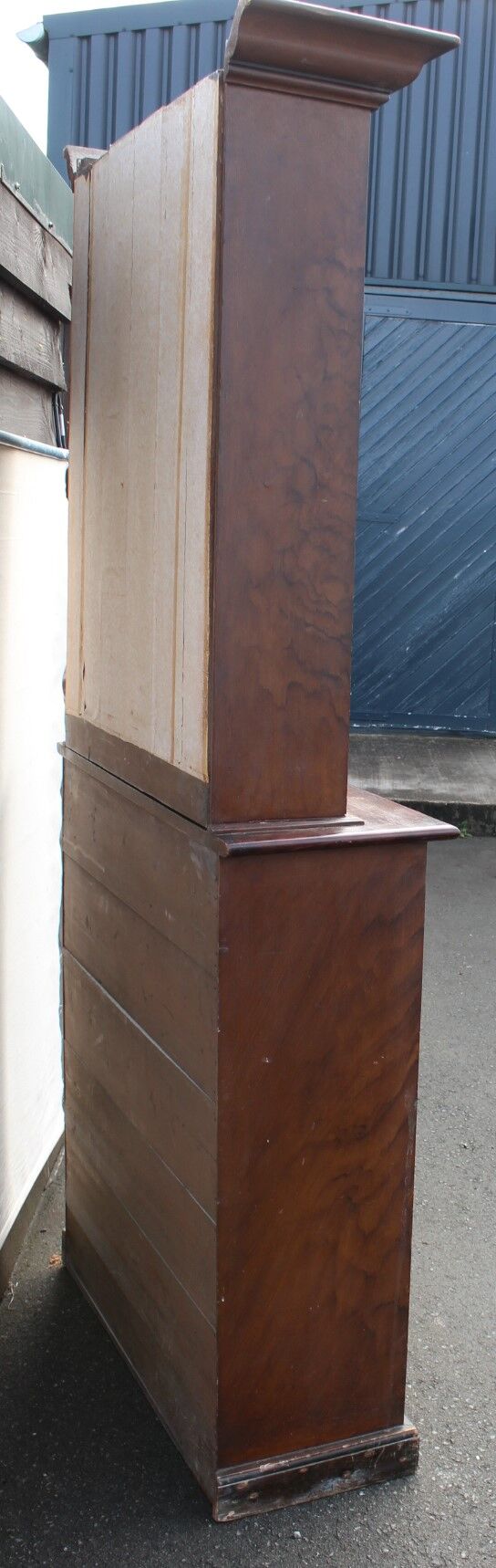 Pine bookcase with scrumbled original finnish