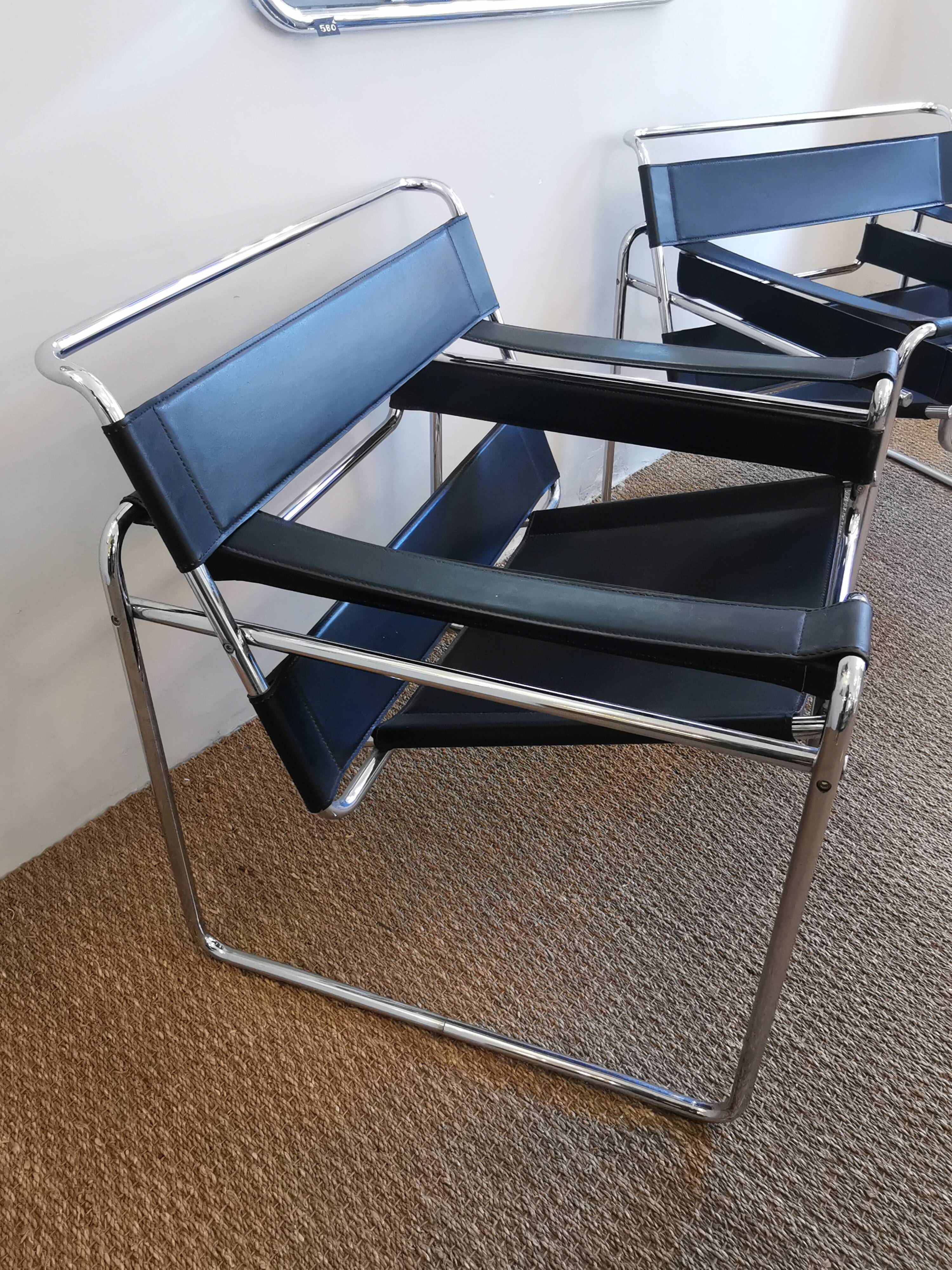 Armchairs design Vassily by Marcel Breuer Italian edition 80s