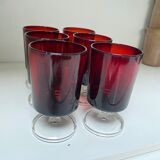 Ensemble de 6 verres à pied rouges vintage