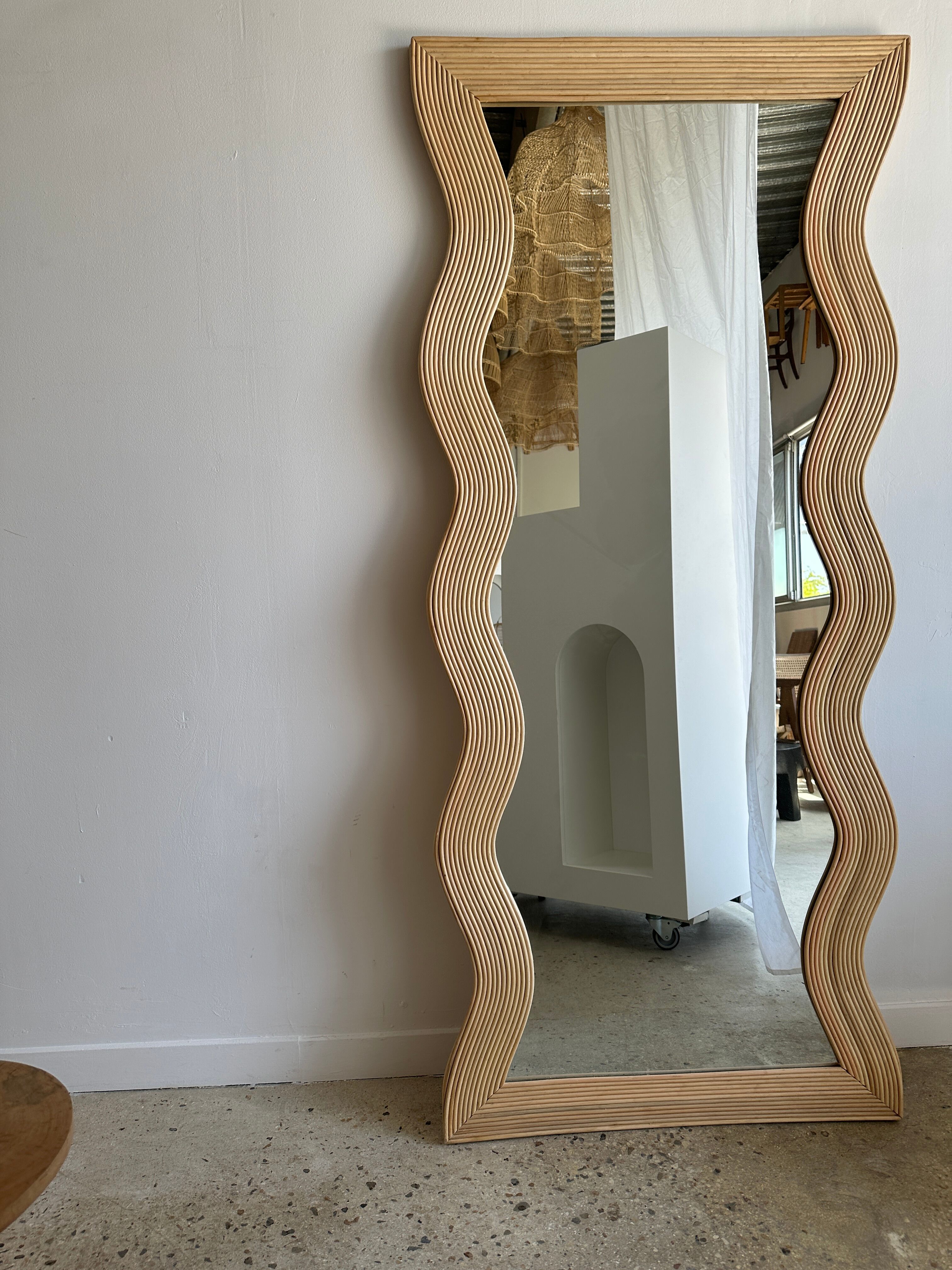 Zigzag rattan foot mirror H:182cm