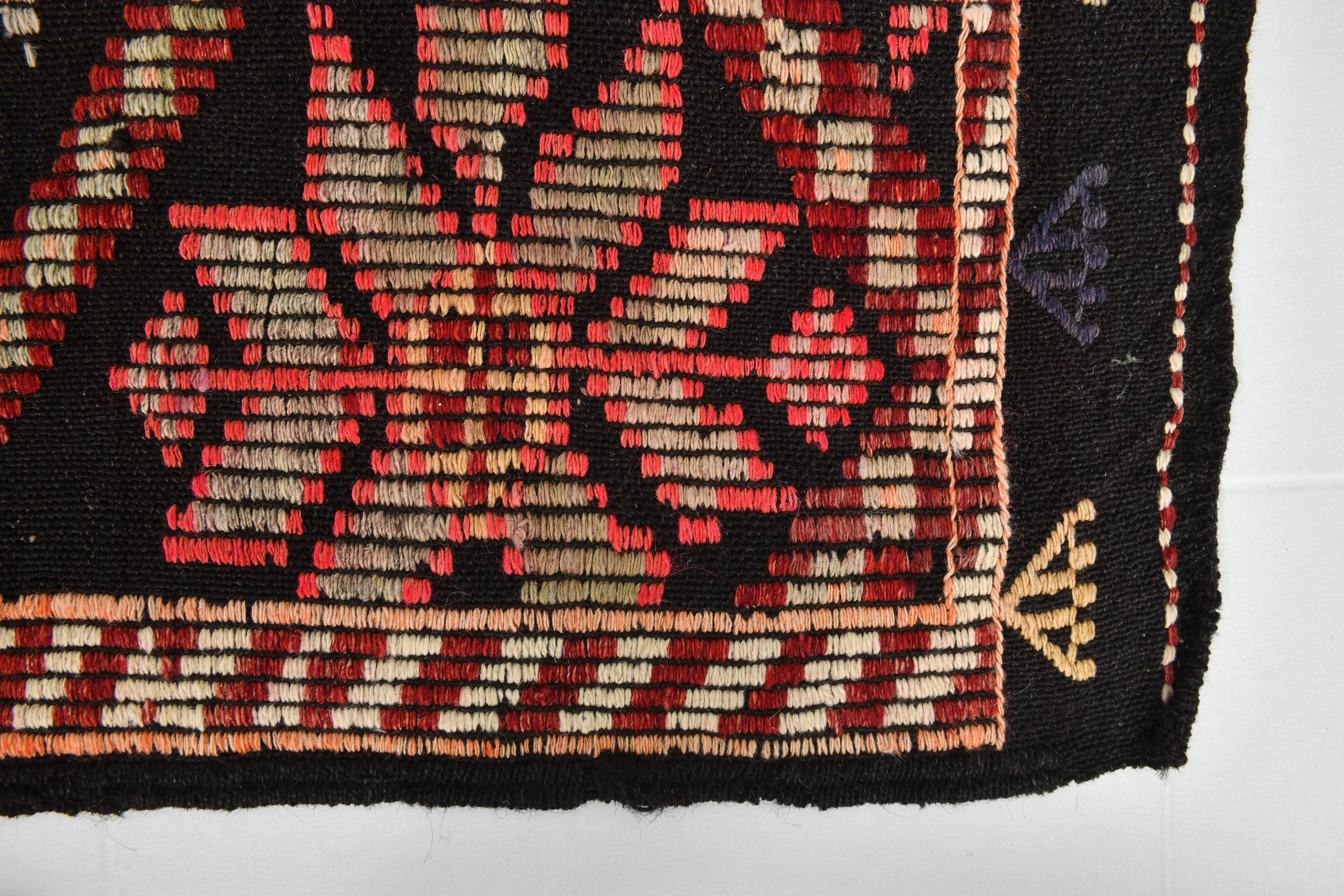 4x8 Red & Black Star Pattern Vintage Kilim Rug, 136x234Cm