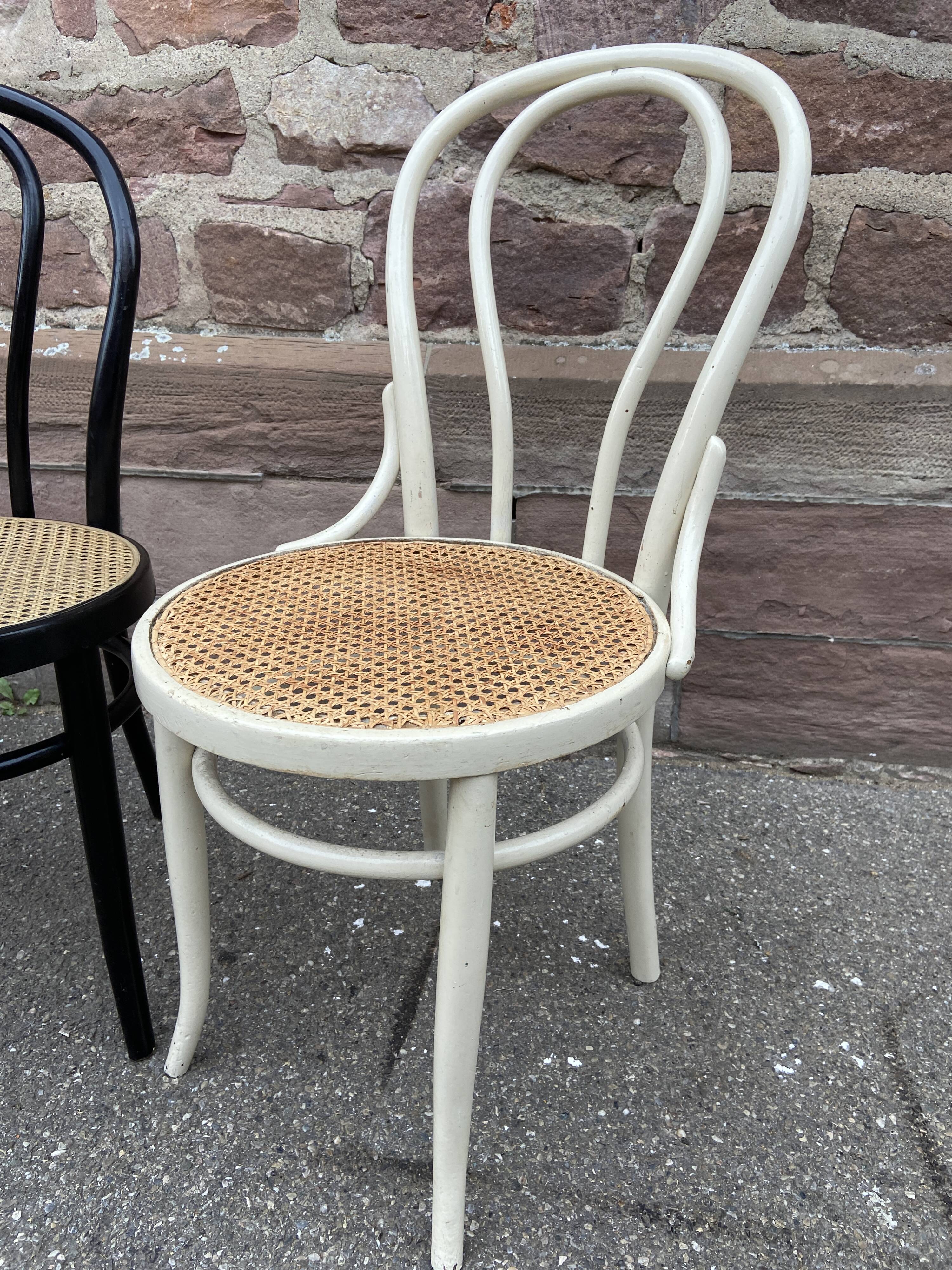 Pair of Viennese bistro chairs Bent wood
