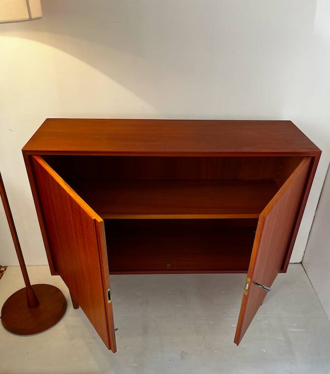 Buffet enfilade étroite scandiinave en teck