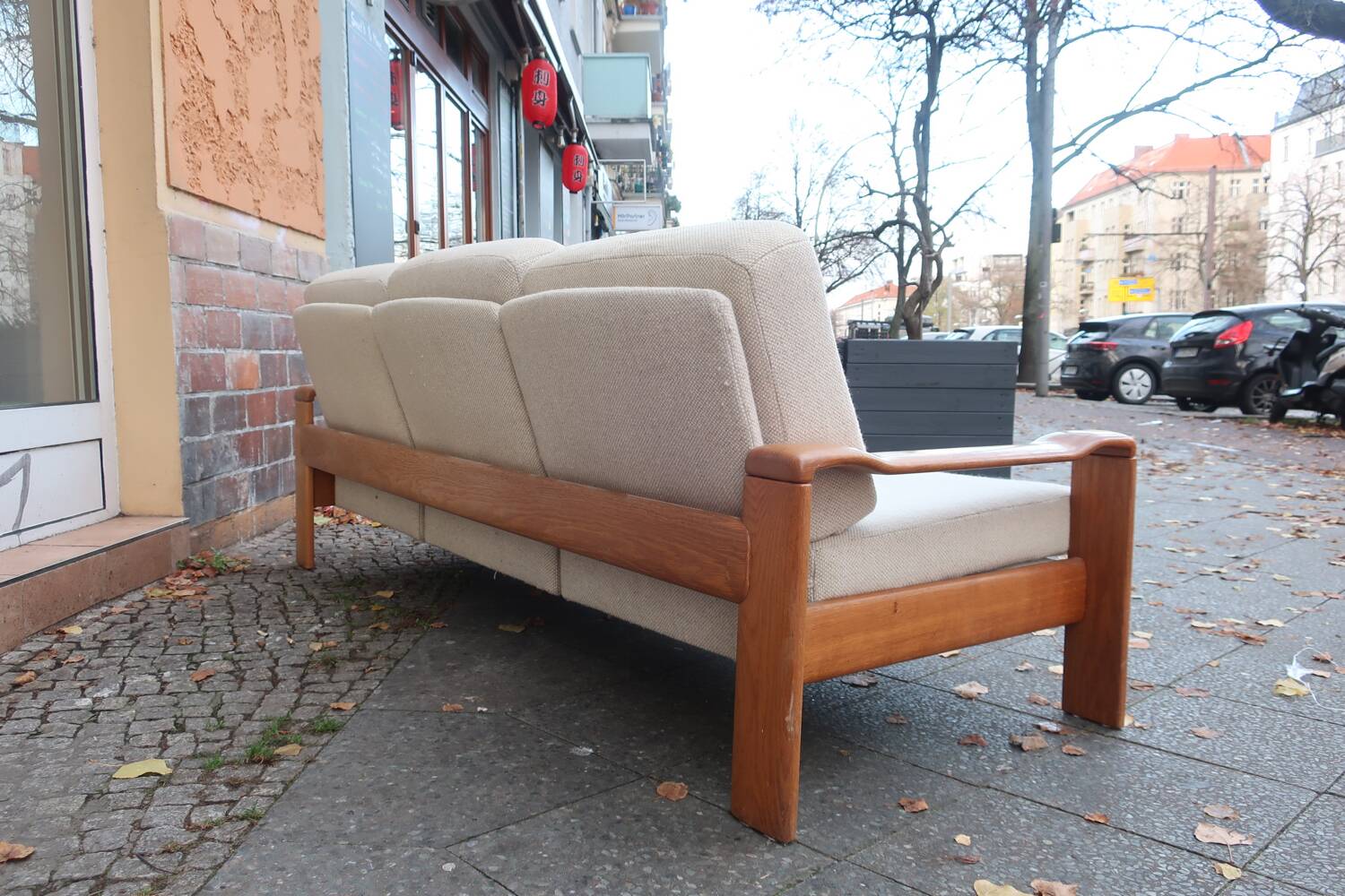 Scandinavian sofa in oak and wool from the 60s