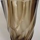 Vase en verre torsadé