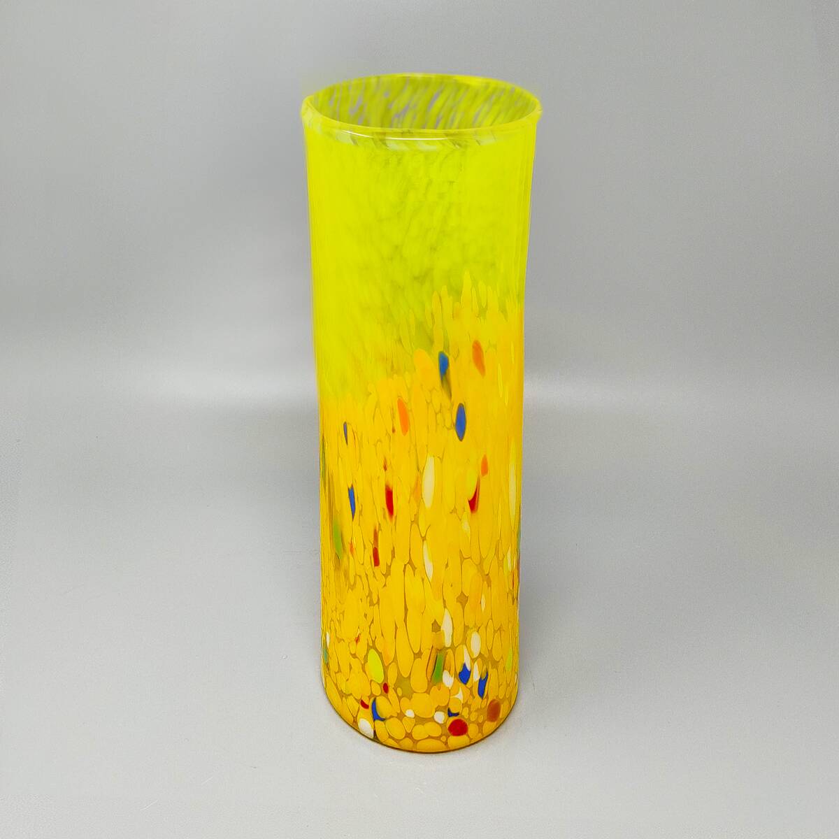 1970s Luxury Yellow Handrafted Vase in Murano Glass by Maestro del Vetro. M