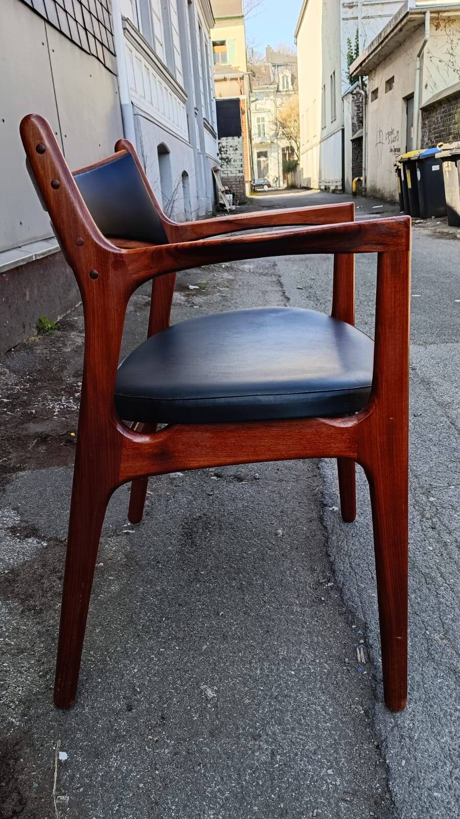 Scandinavian armchair in teak – 1960s