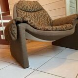 P60 armchair