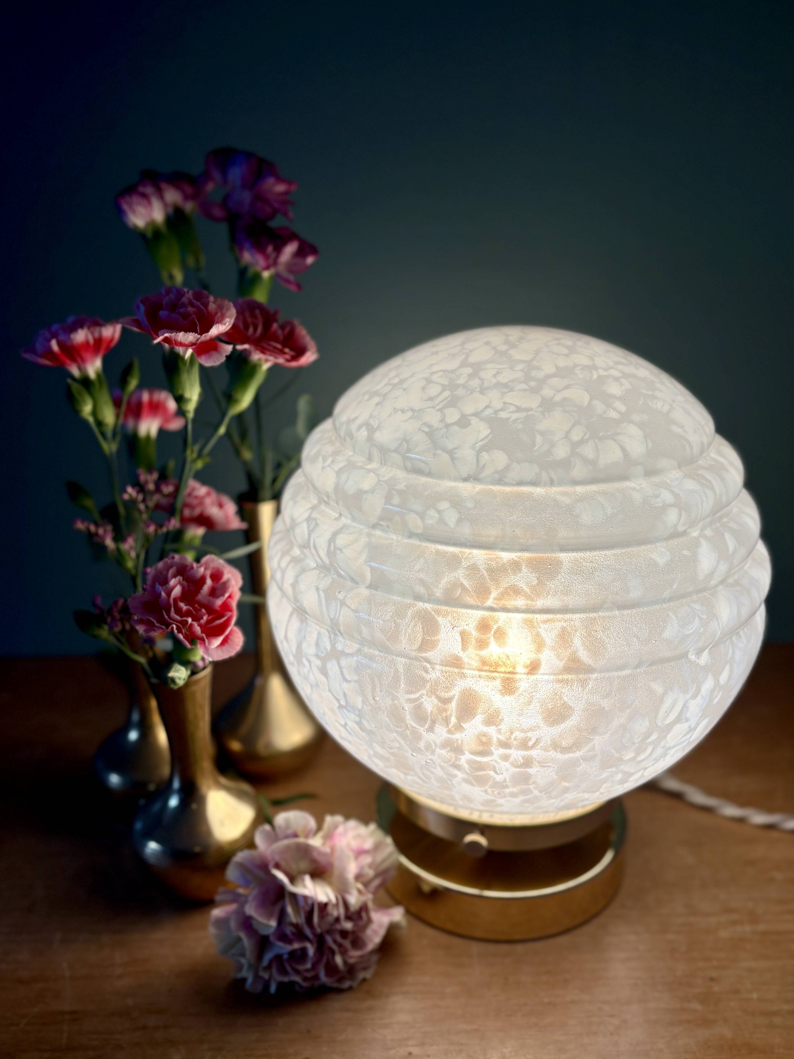 Vintage Art Deco globe table lamp in white Clichy glass