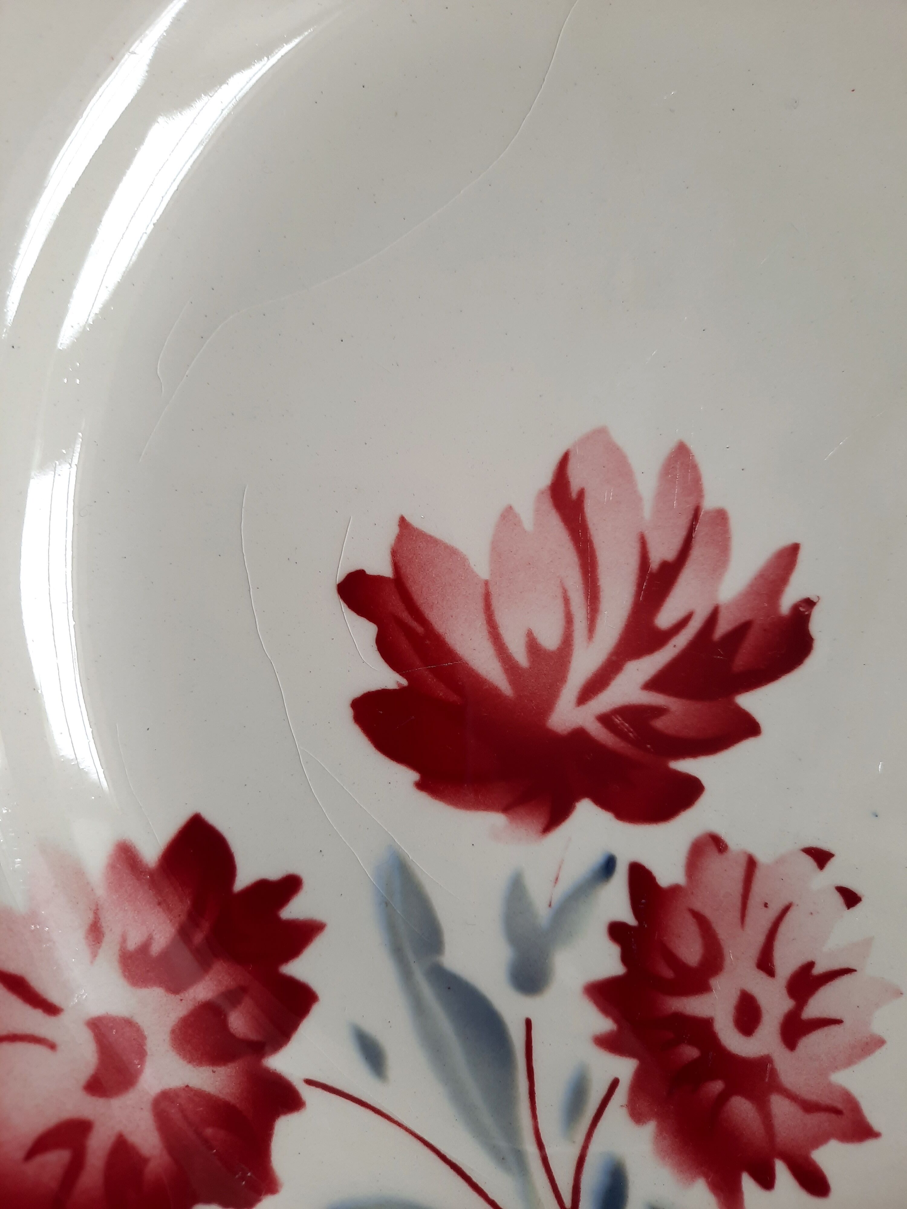 6 old flat plates mismatched in earthenware