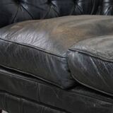 Canapé Chesterfield 2,5 places en cuir de vache noir de style anglais classique