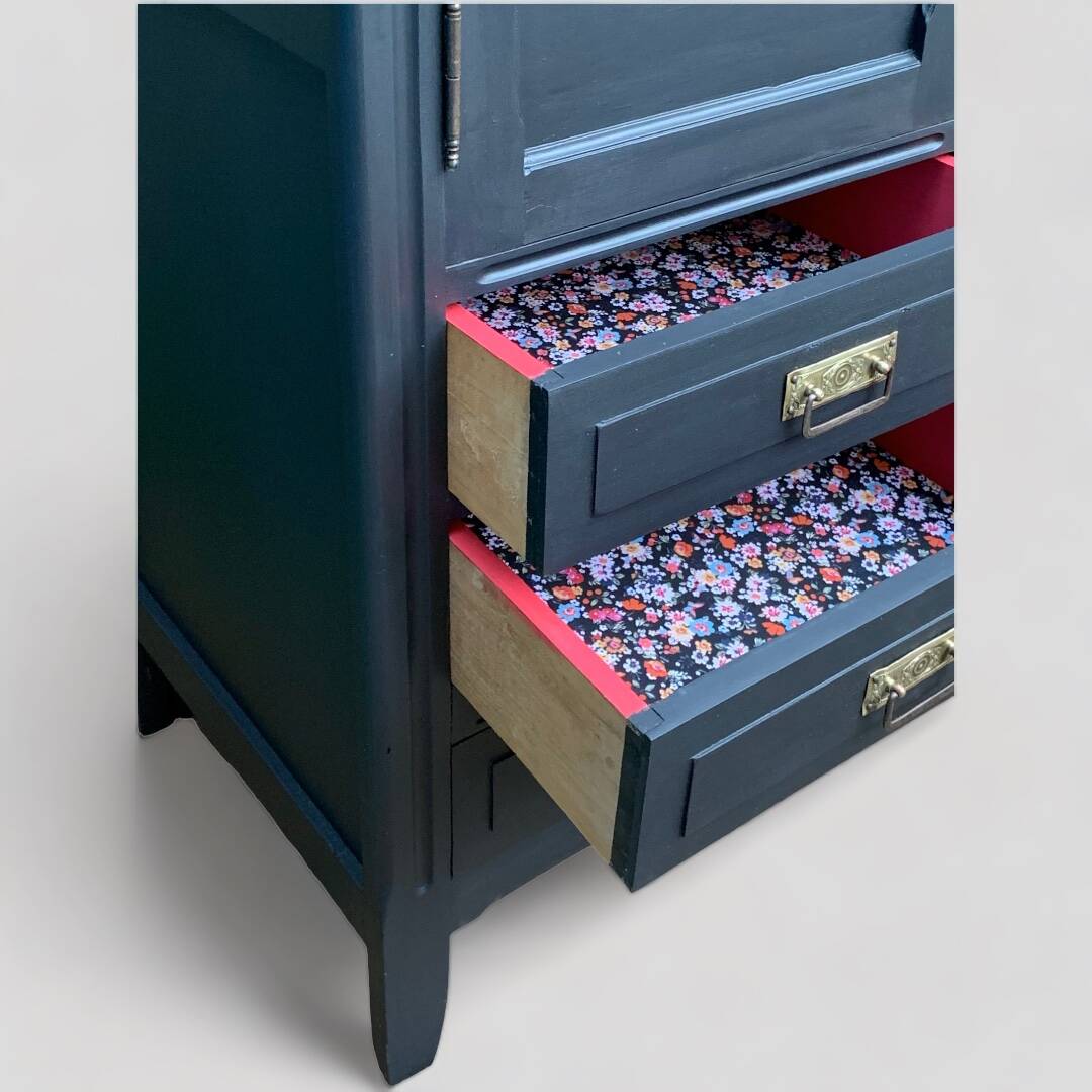 Parisian glazed hotel wardrobe 1930