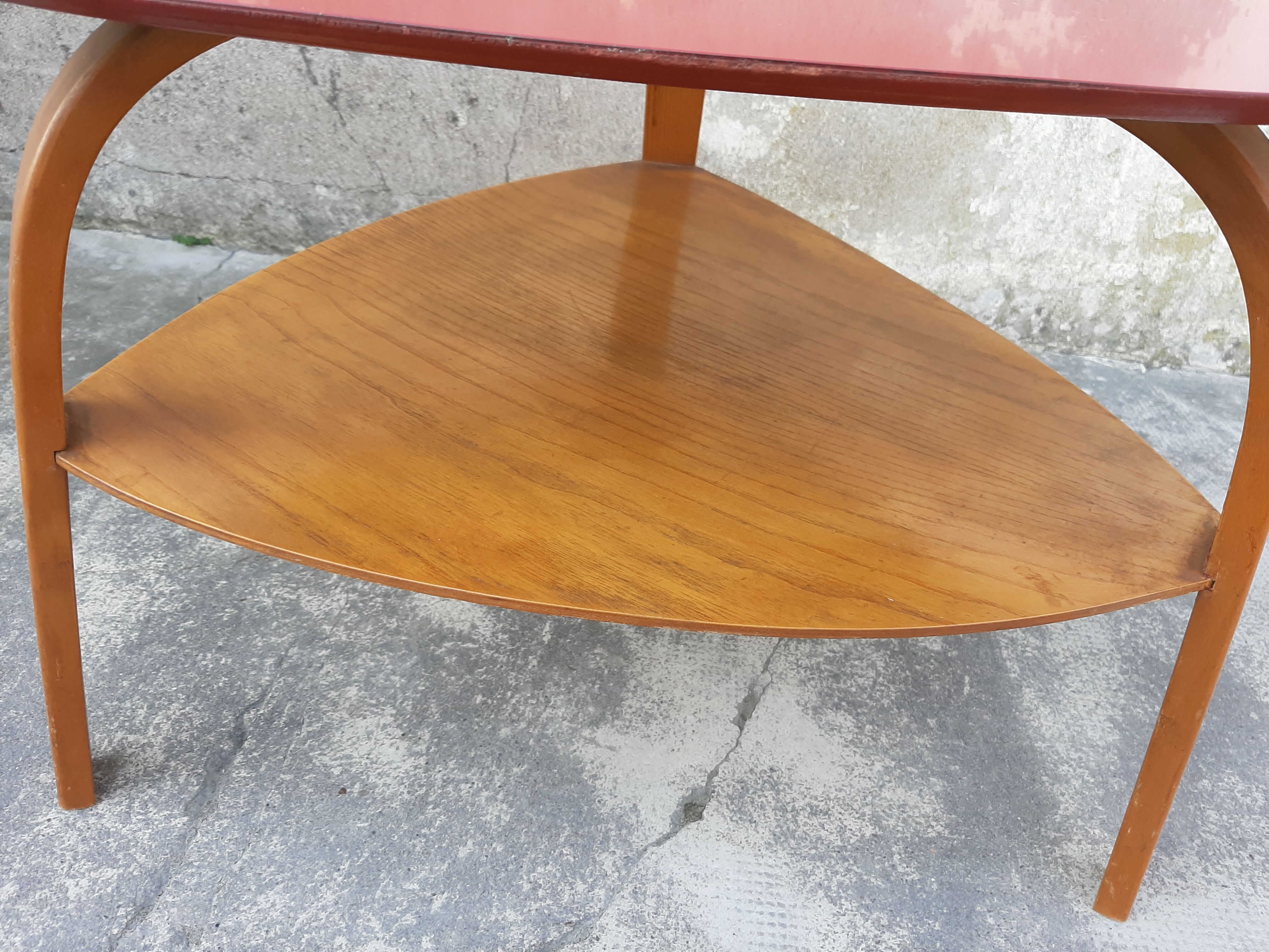 Table basse design Steiner modèle Bow Wood