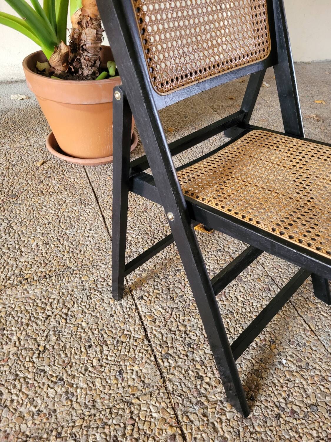 2 foldable cane chairs