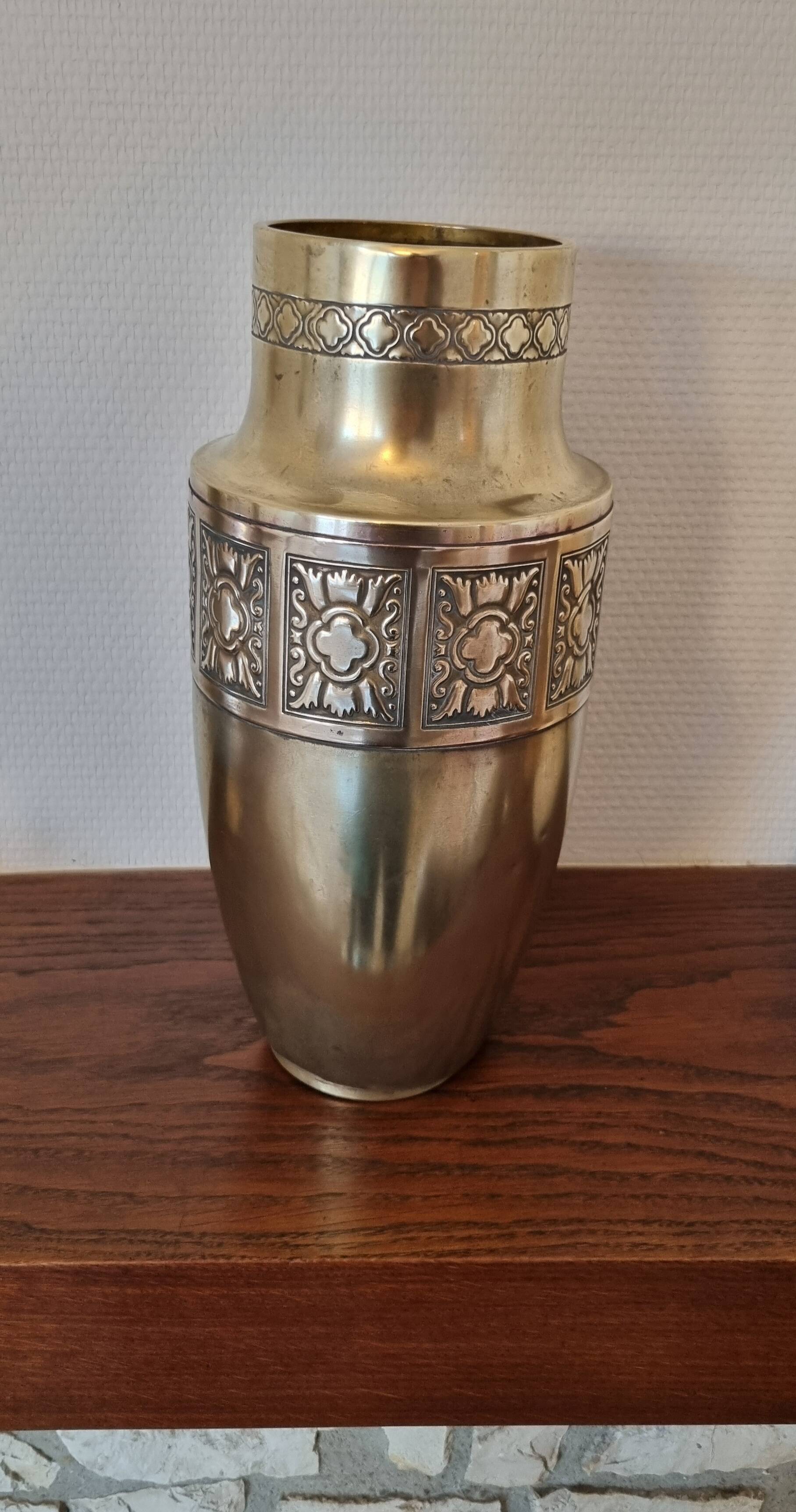 Copper vase and engraving