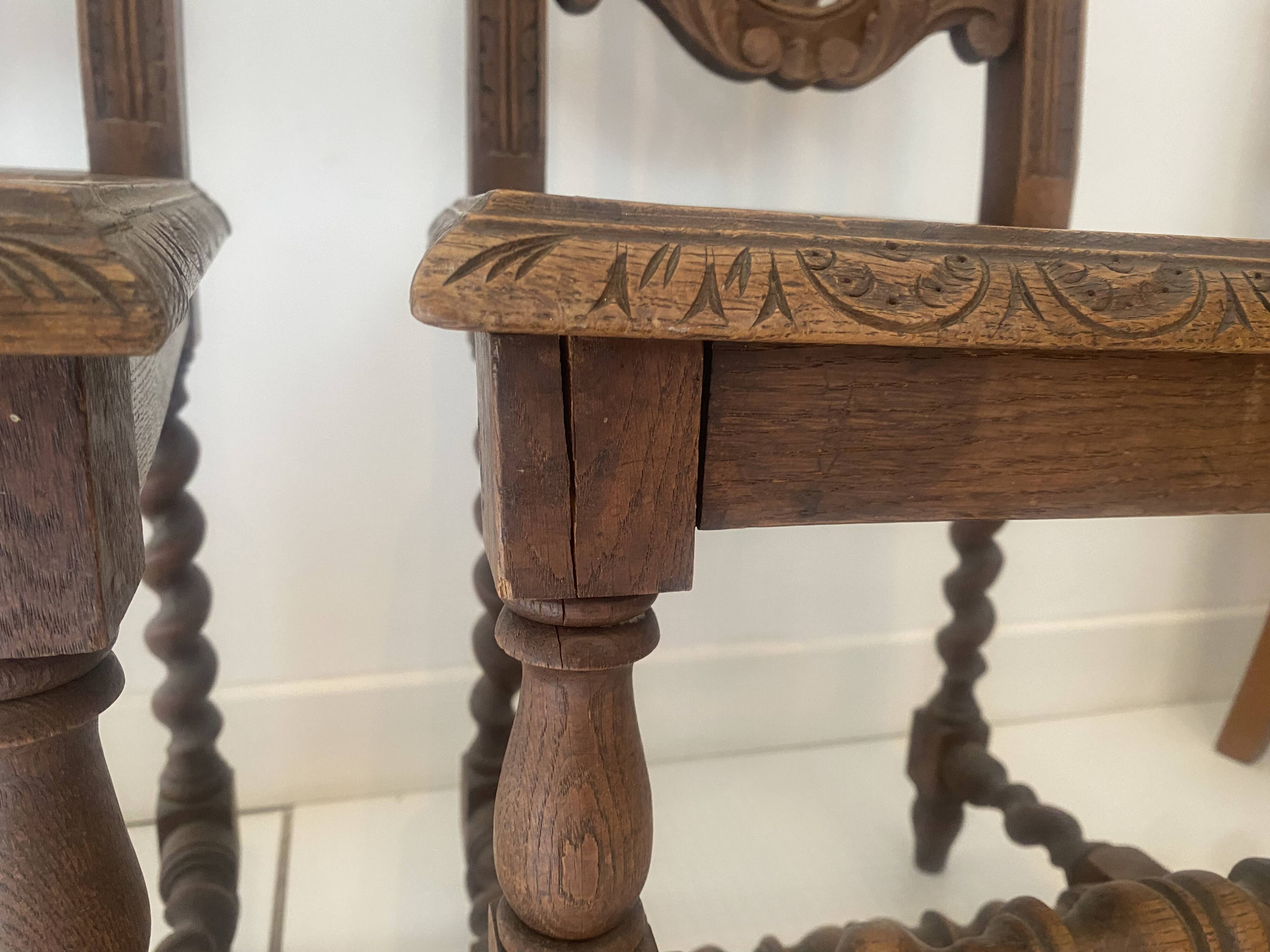 Pair of 2 Henri II neo-renaissance carved lion head chairs
