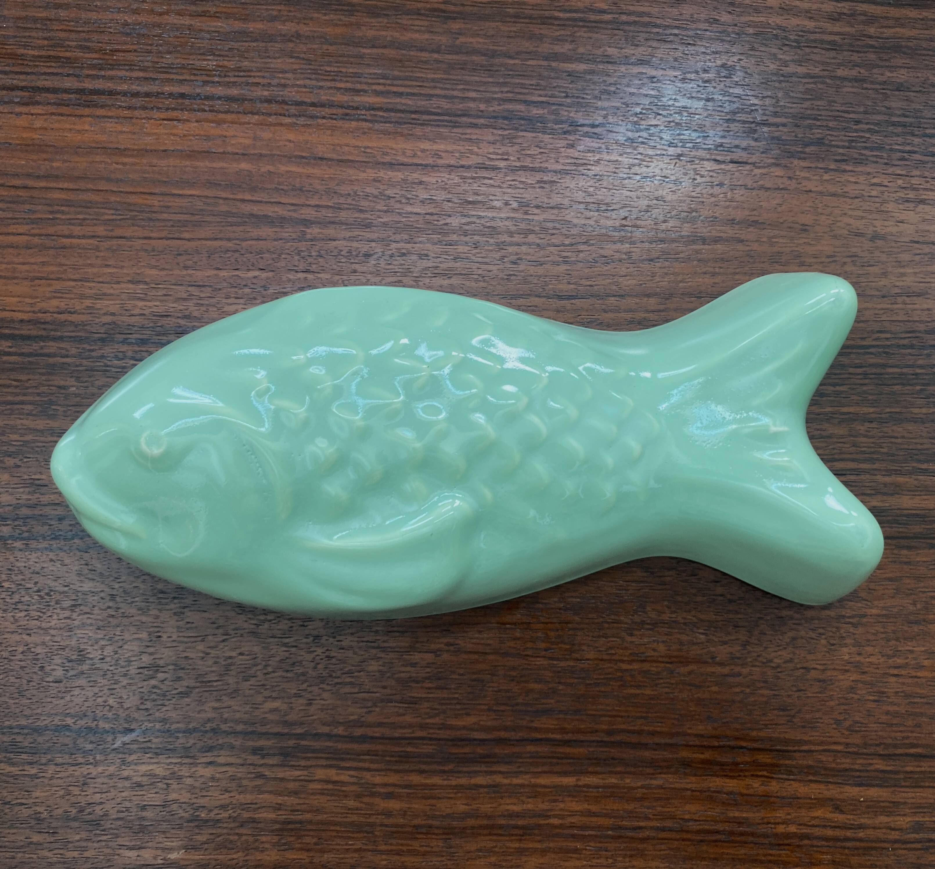 Moule à pudding en céramique vert lime Vis Shape