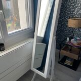 Jewelry cabinet with mirror