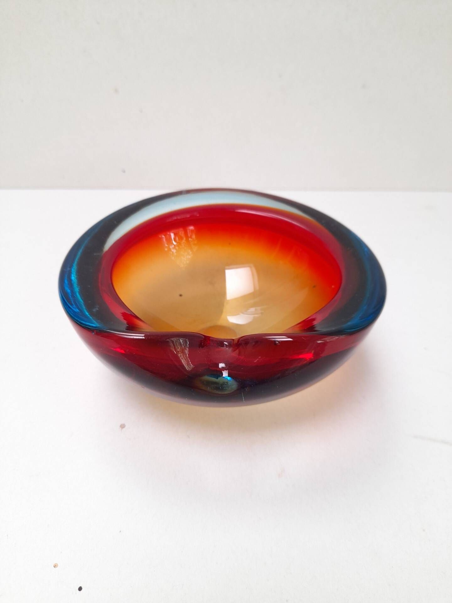 Cendrier ou vide-poche en verre de Murano