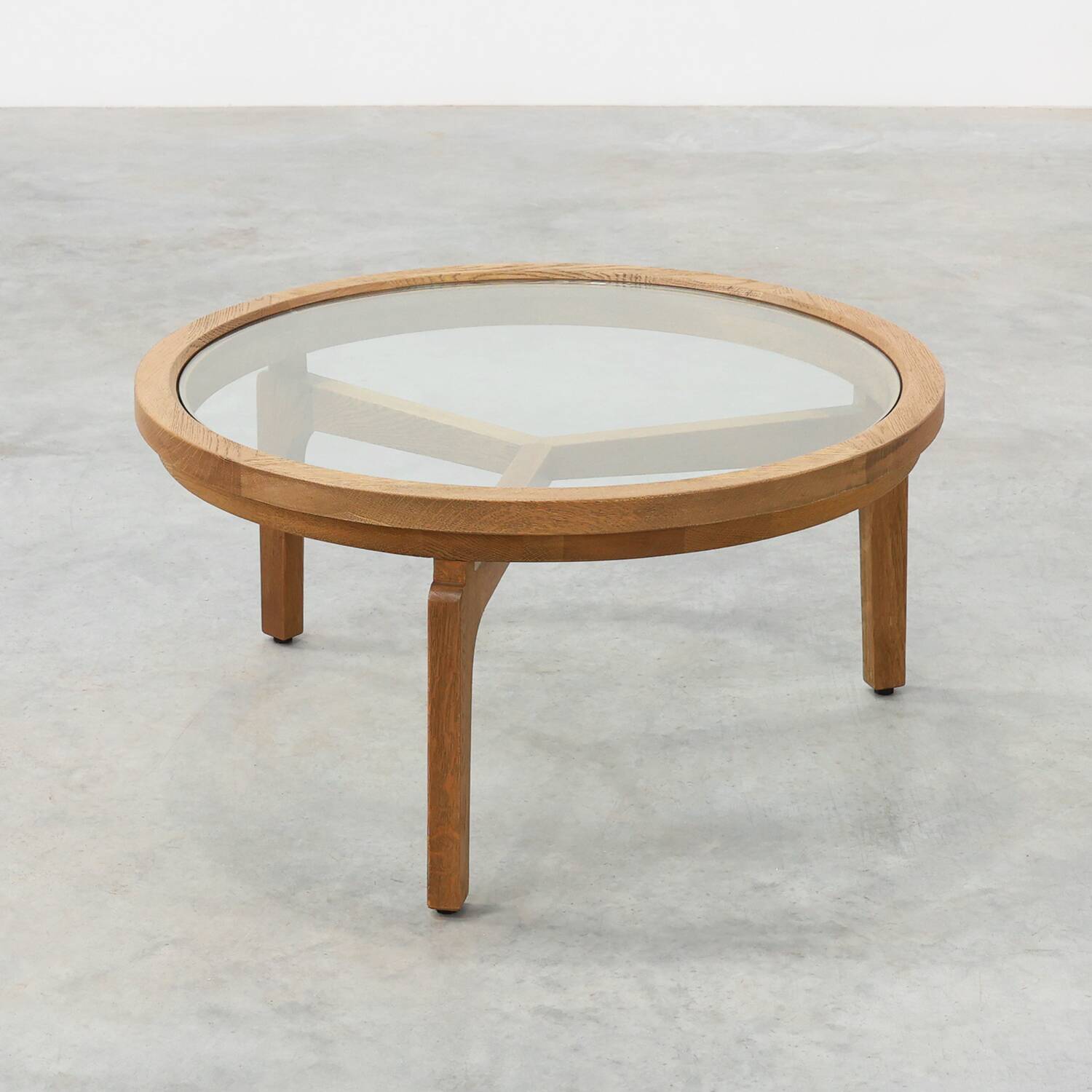 Table basse en bois de cèdre et verre, Italie fin du 20e siècle