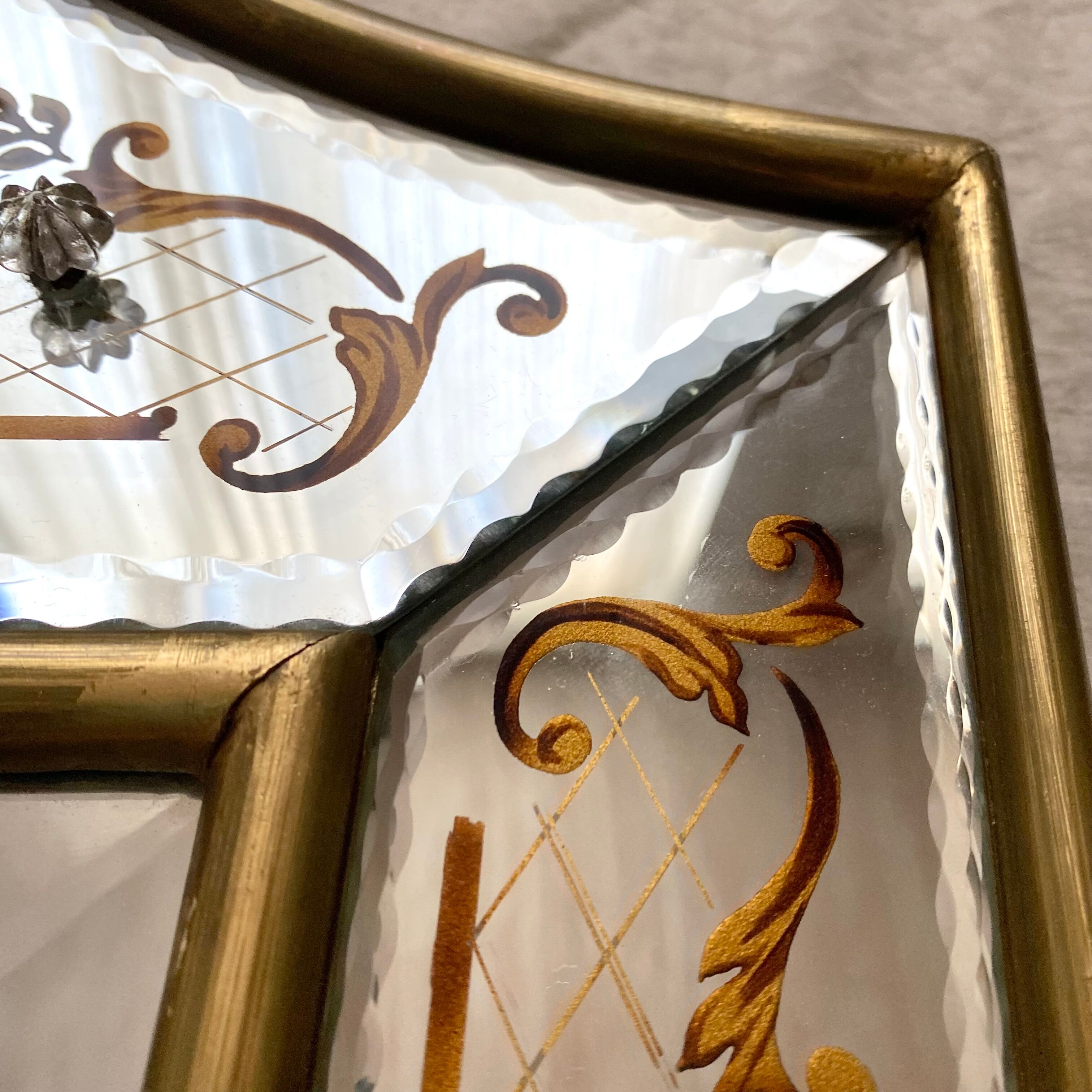 Venetian mirror 79 x 52