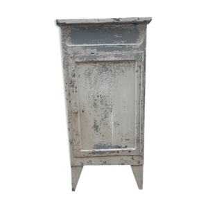 meuble d'atelier en métal