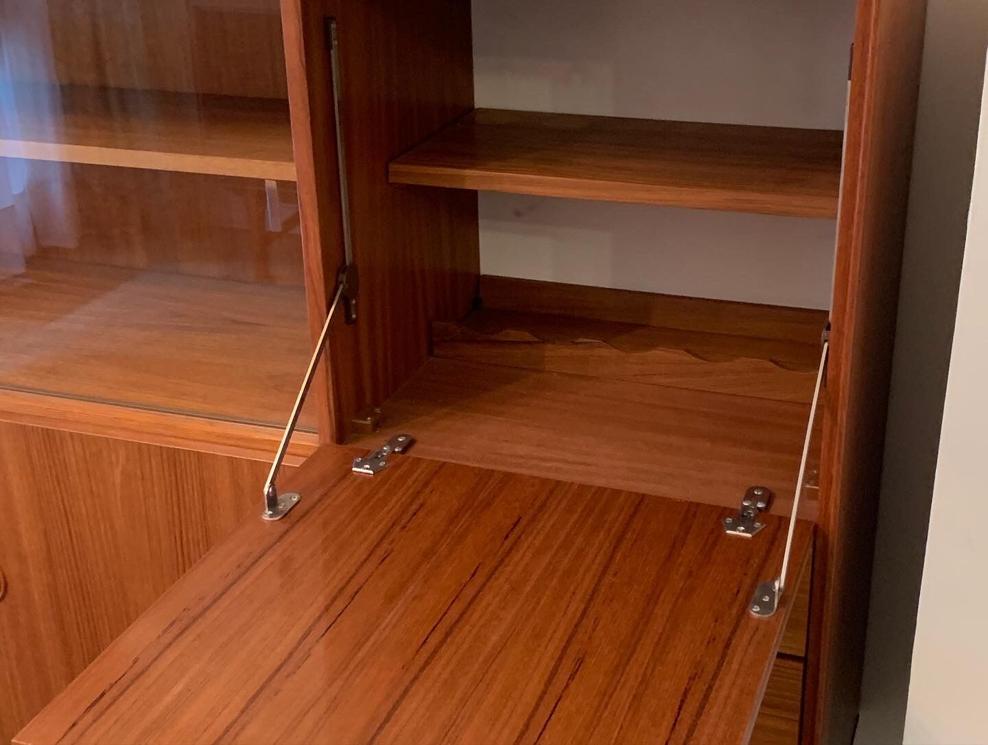 Fristho teak cupboard-bar