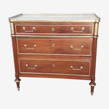 Louis XVI period chest of drawers in mahogany