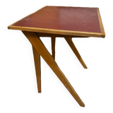 Scandinavian desk school desk