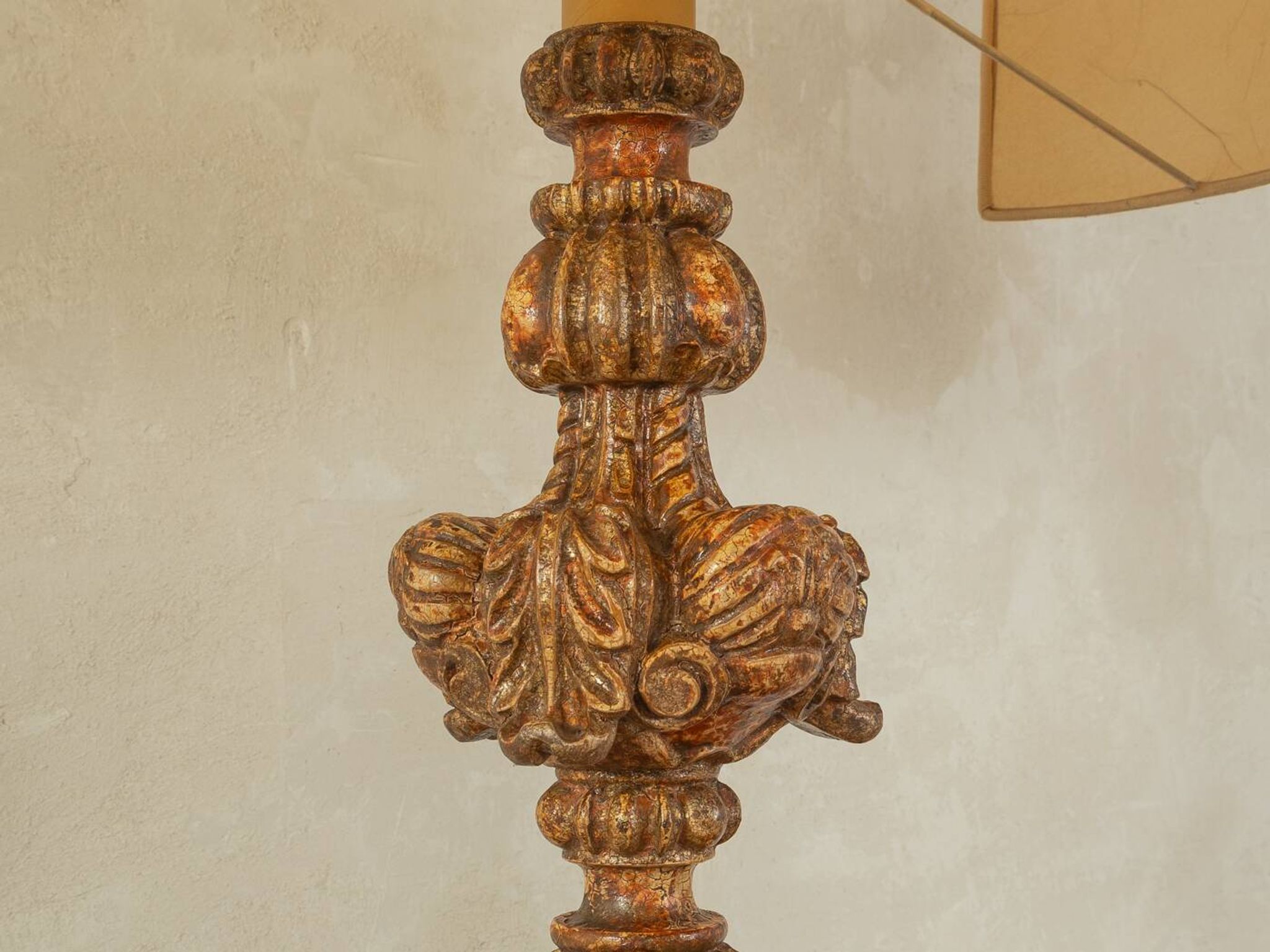 Lampe de table baroque, fabriquée à la main dans les années 1960