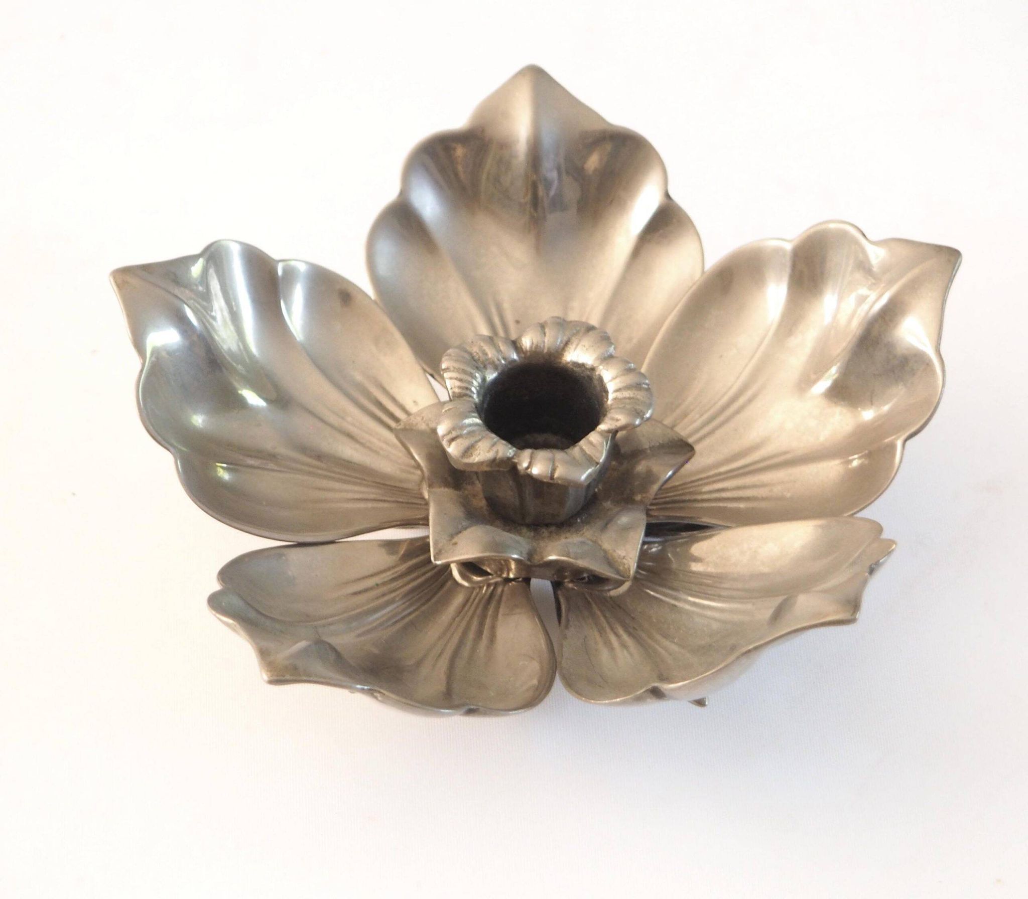 Flower candle holder/ashtray by S. Agudo